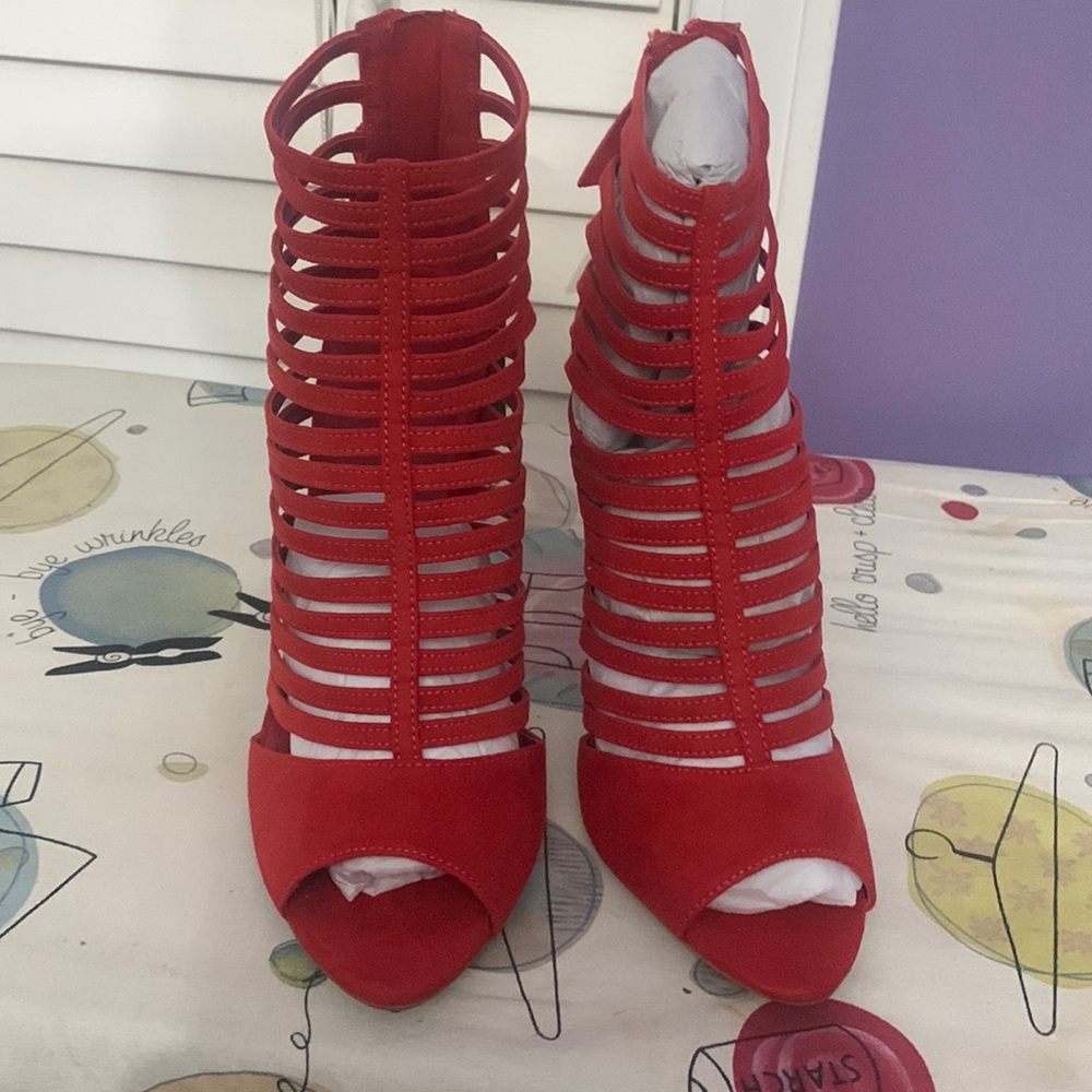 New! Zara heels
